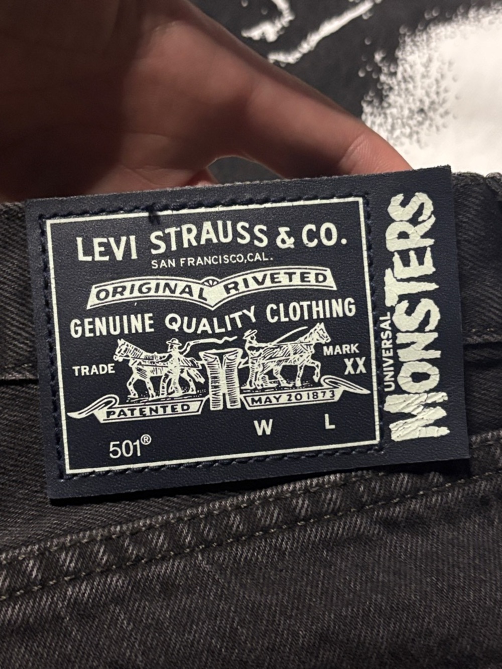 NWT LIMITED EDITION RARE Levi's X Universal Monsters Bride of Frankenstein Jeans - Picture 7 of 8